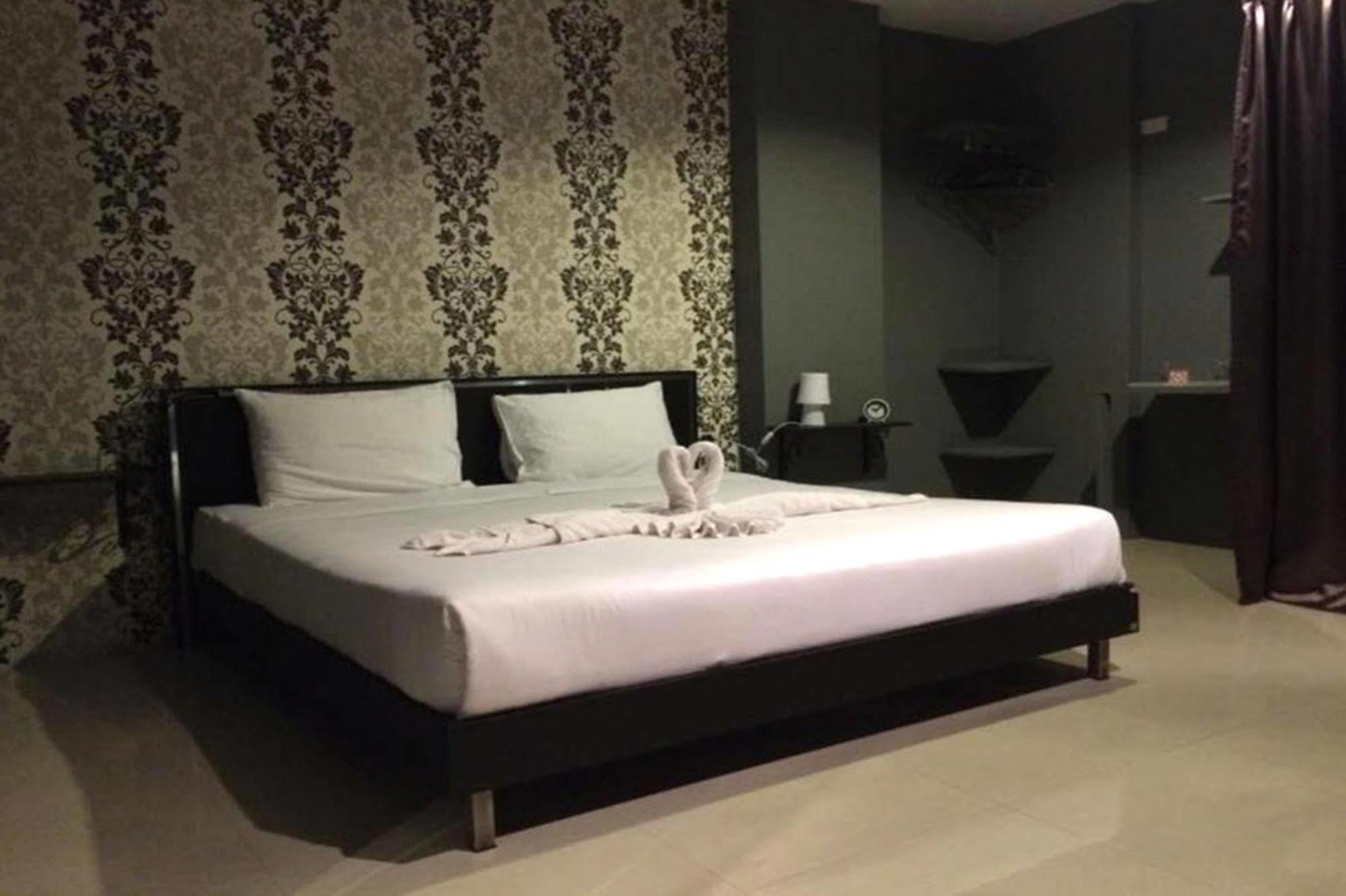 Sweet Hotel Patong Ngoại thất bức ảnh